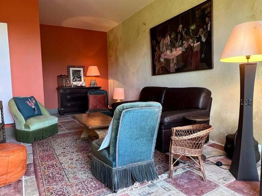 Le Gite De Sissi Lavardin  Exterior photo